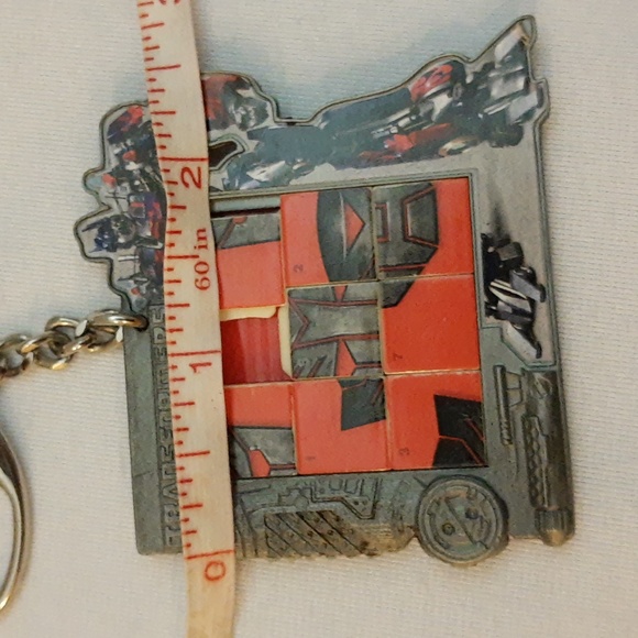 Transformers Miniature Slide Puzzle Keychain Autobot Symbol 2007 - Picture 2 of 9
